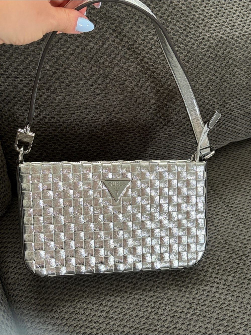 GUESS Silver Metallic Woven Shoulder Bag/satchel